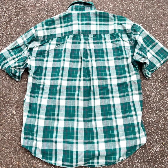 Vintage Disney Embroidered Tigger Green and white plaid short sleeve button up - Picture 4 of 4